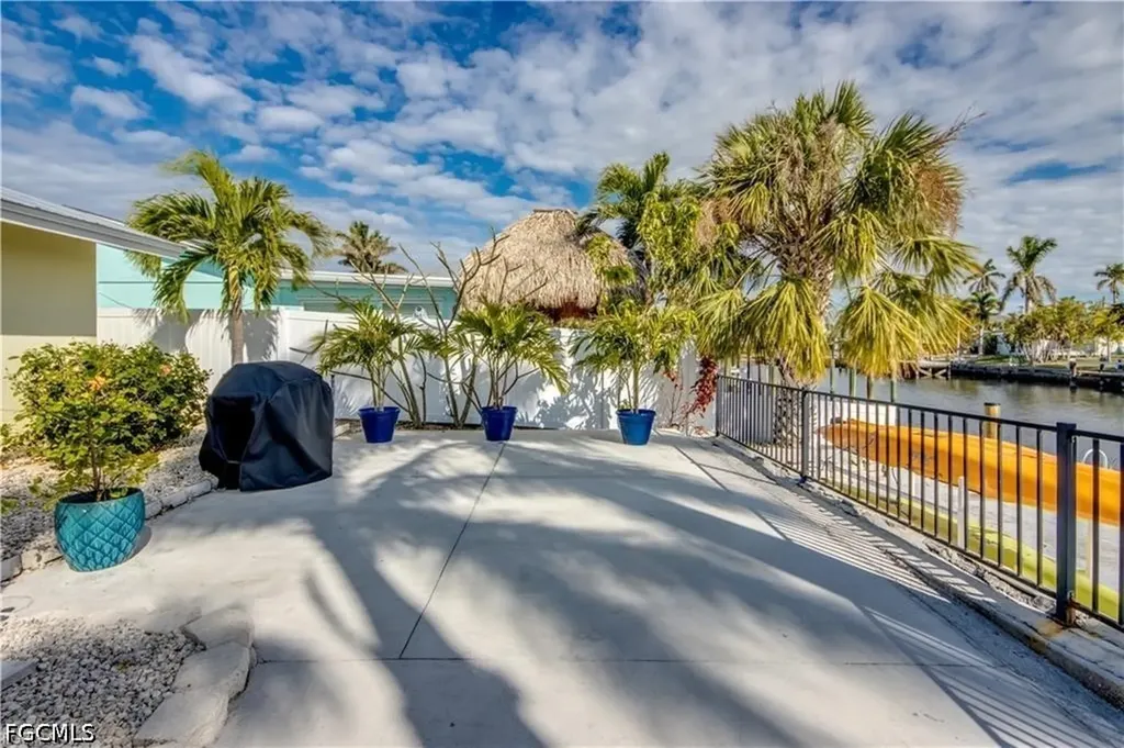 12262 Boat Shell Drive Matlacha Isles FL 33991