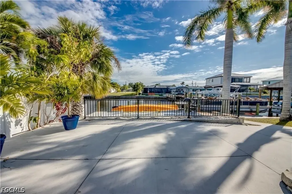 12262 Boat Shell Drive Matlacha Isles FL 33991