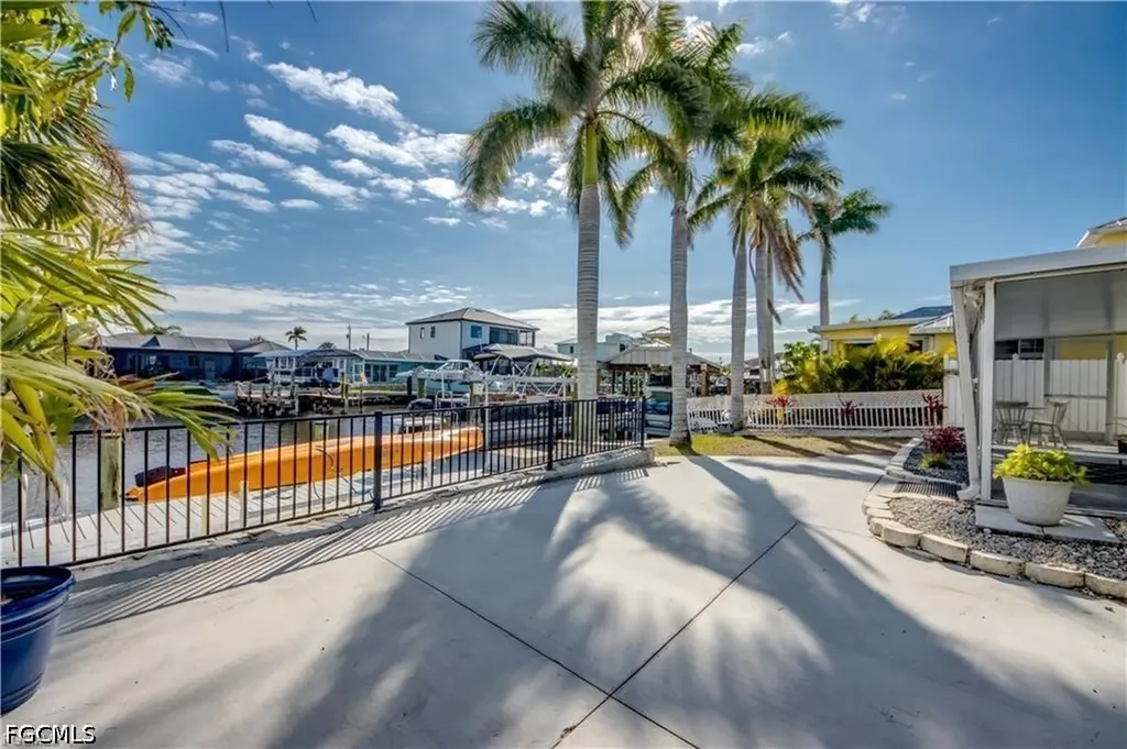 12262 Boat Shell Drive Matlacha Isles FL 33991