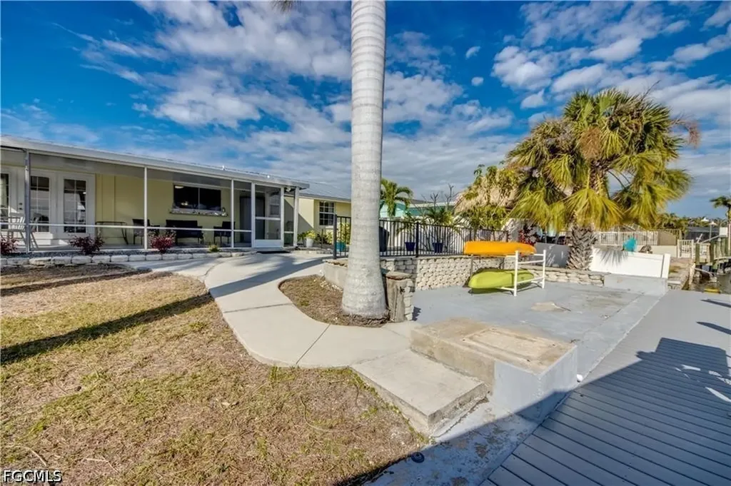 12262 Boat Shell Drive Matlacha Isles FL 33991