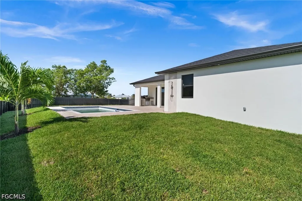 415 NW 37th Avenue Cape Coral FL 33993