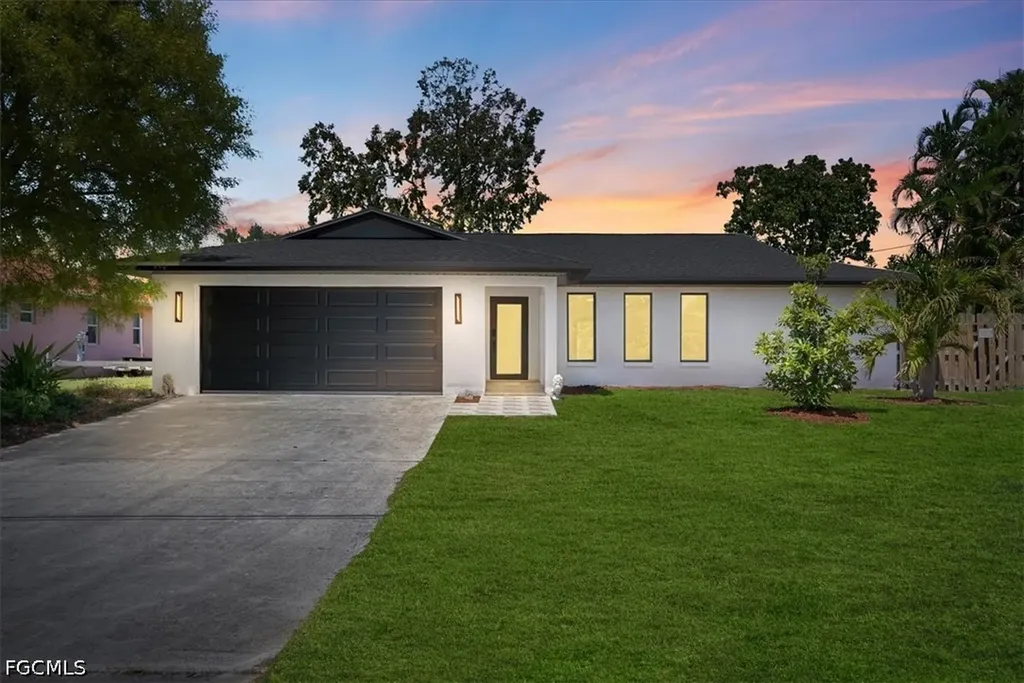 1437 SE 11th Street Cape Coral FL 33990