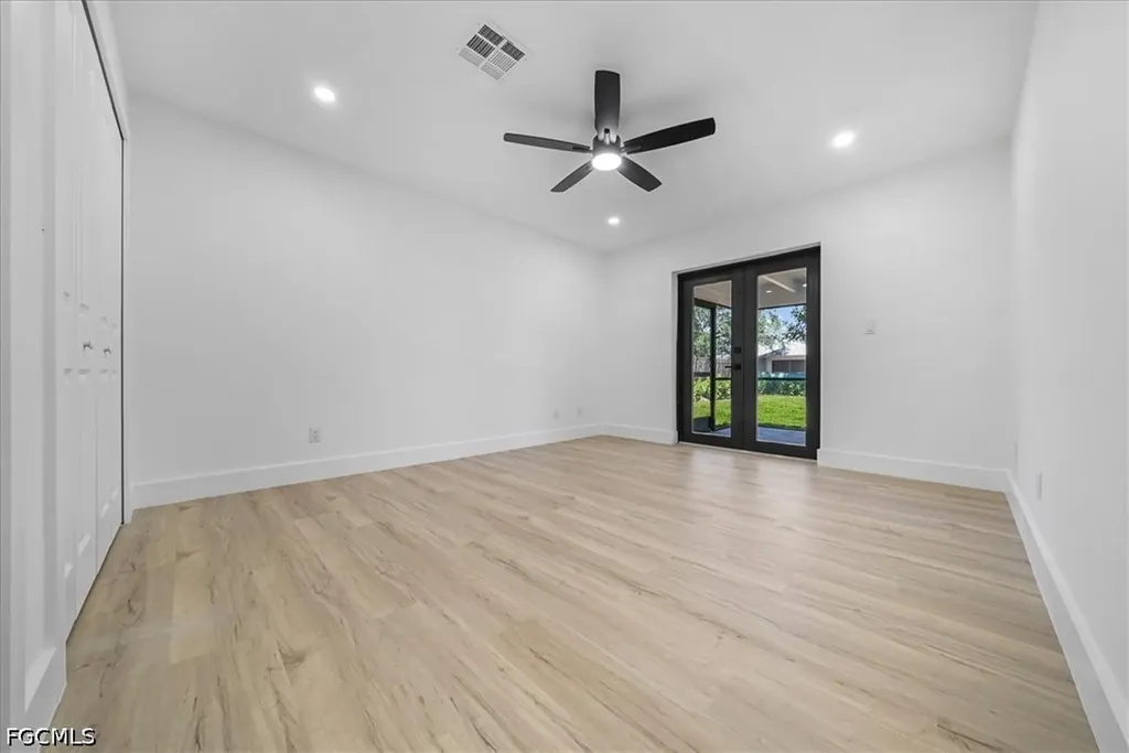 1437 SE 11th Street Cape Coral FL 33990
