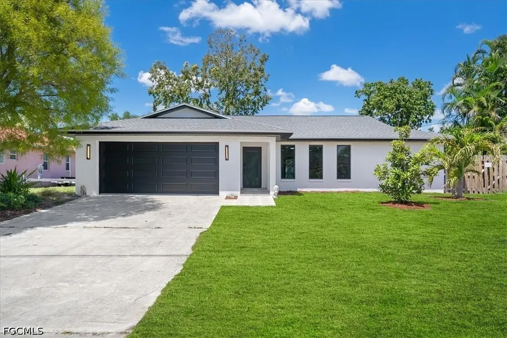 1437 SE 11th Street Cape Coral FL 33990