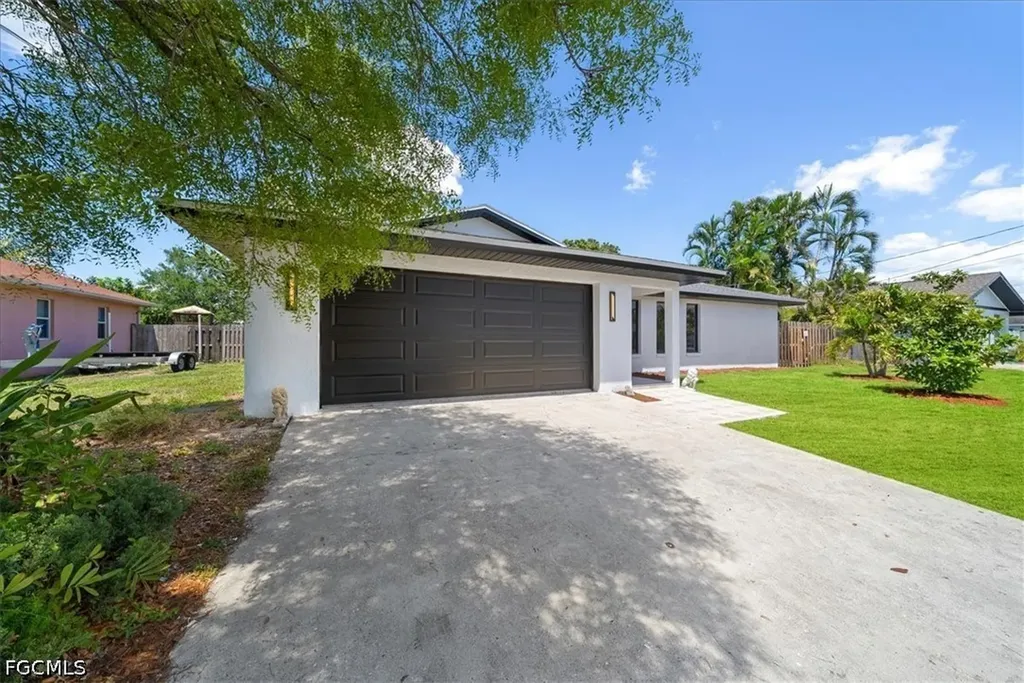 1437 SE 11th Street Cape Coral FL 33990