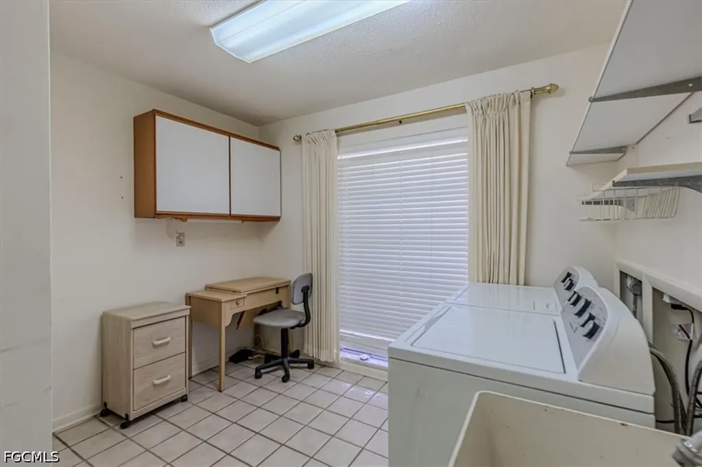 9841 Cypress Lake Drive Fort Myers FL 33919
