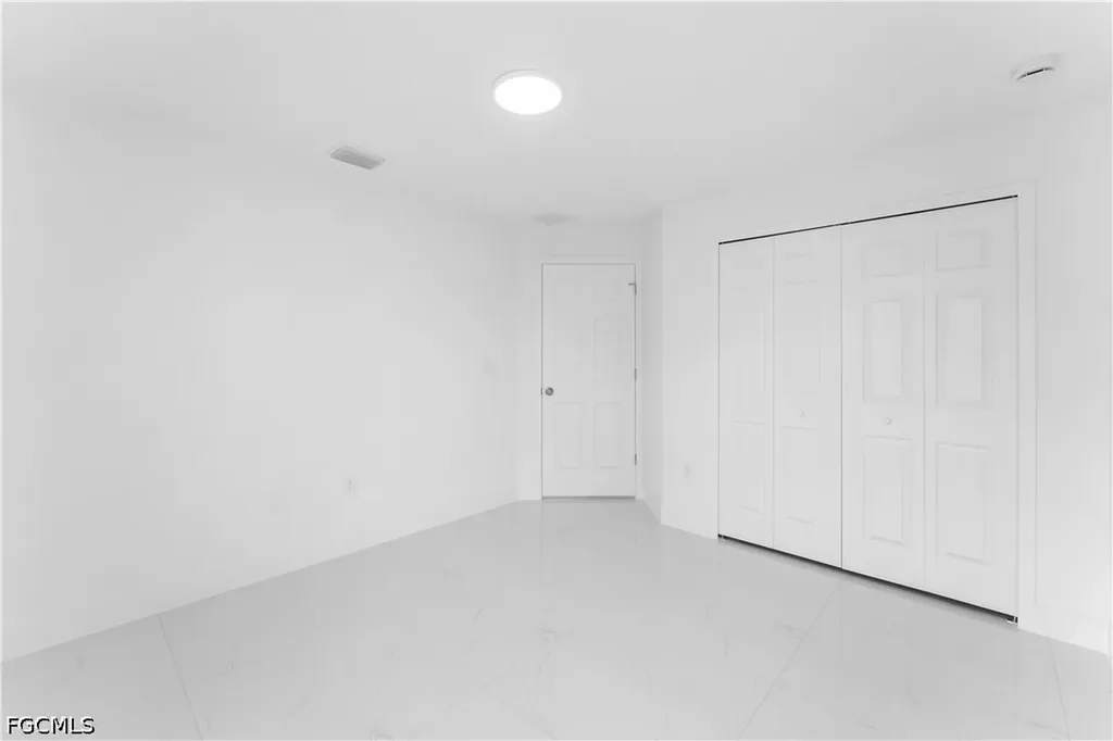 2807 28th Street SW Lehigh Acres FL 33976