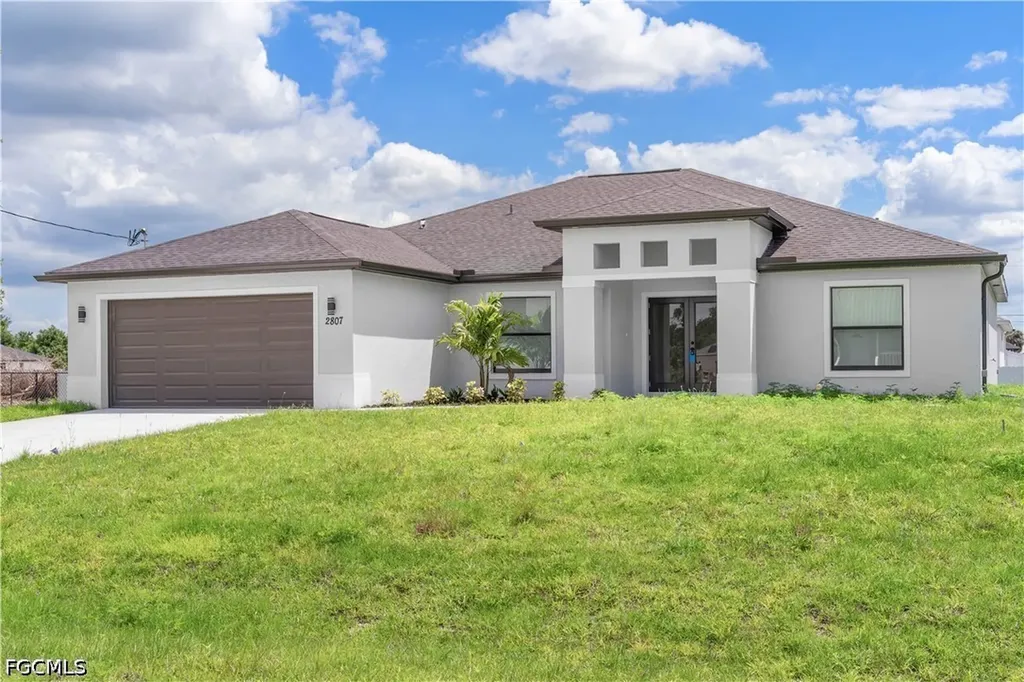 2807 28th Street SW Lehigh Acres FL 33976