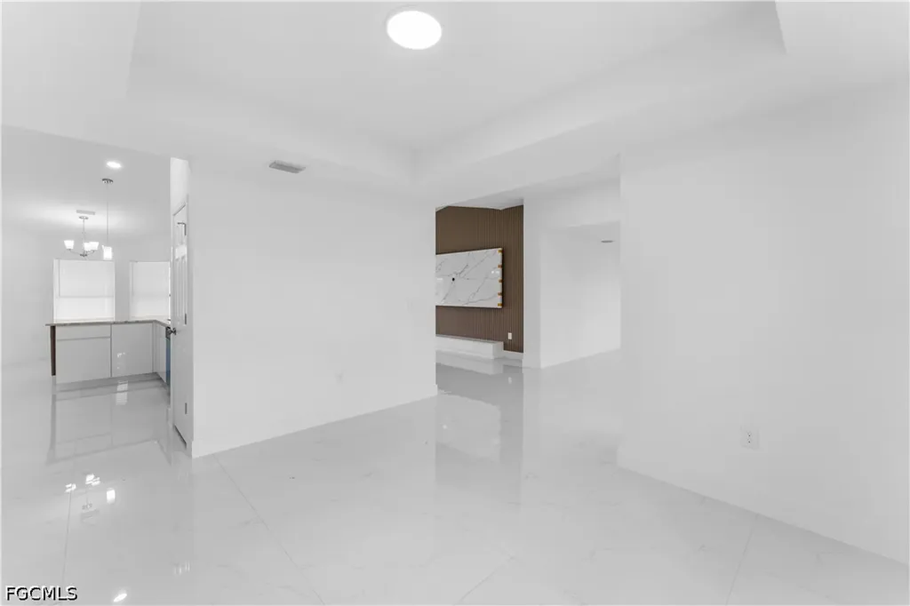2807 28th Street SW Lehigh Acres FL 33976