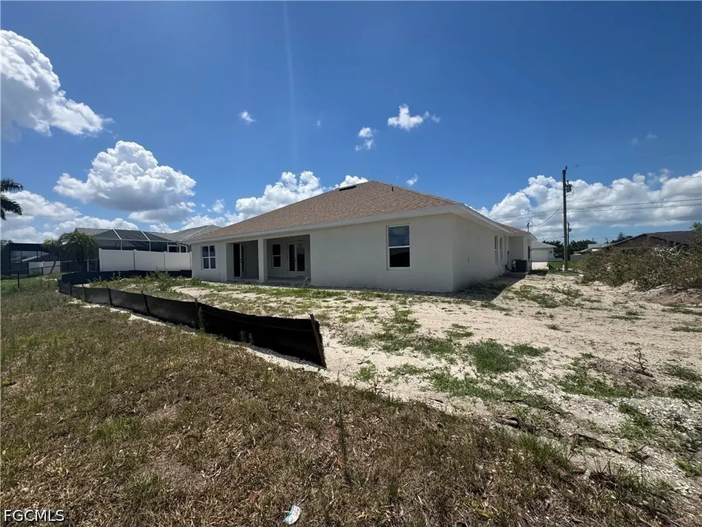 305 SE 2nd Street Cape Coral FL 33990