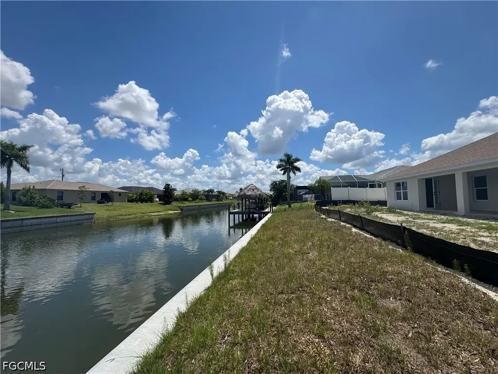 305 SE 2nd Street Cape Coral FL 33990