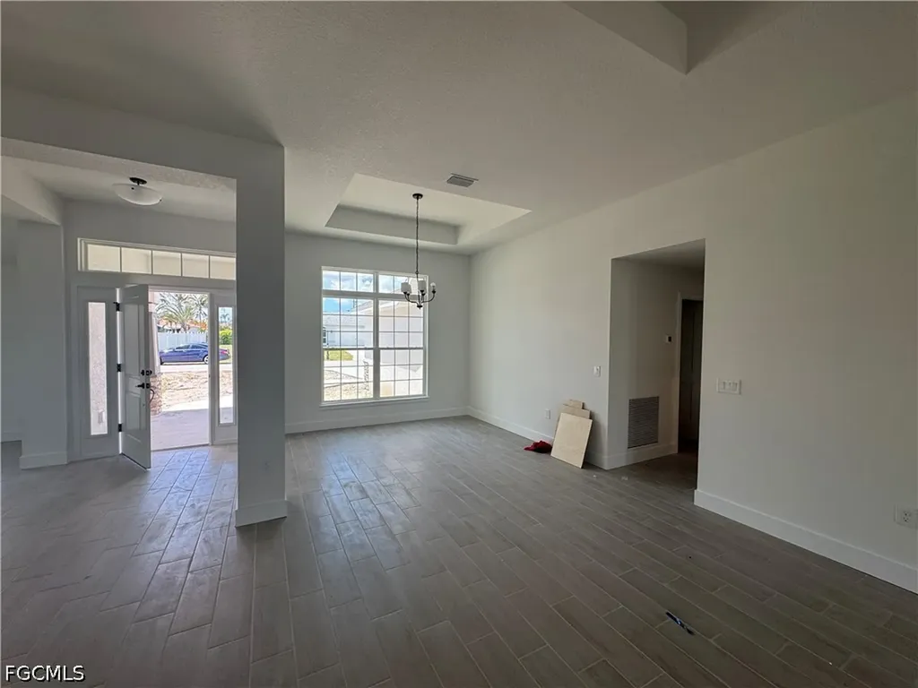 305 SE 2nd Street Cape Coral FL 33990