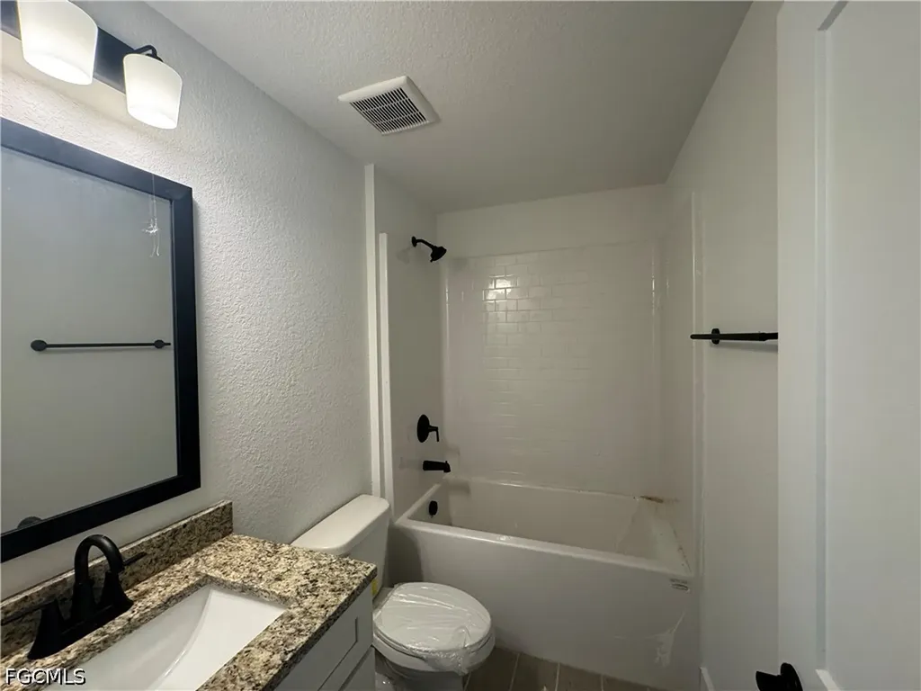 305 SE 2nd Street Cape Coral FL 33990