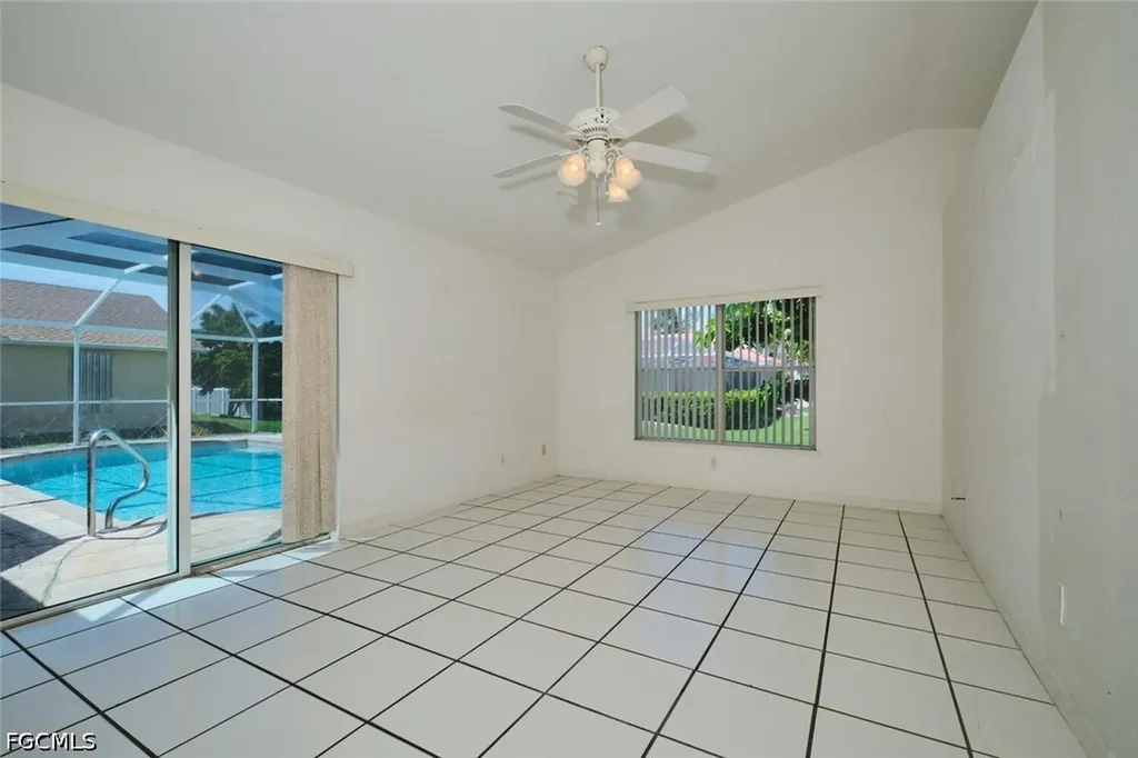 2813 SW 43rd Street Cape Coral FL 33914