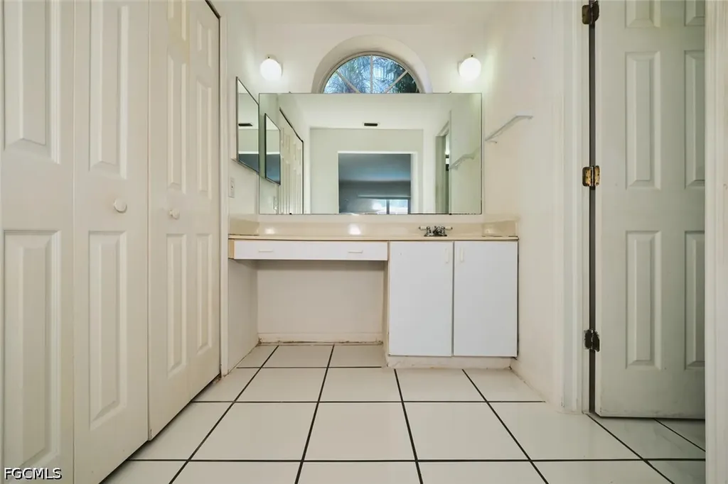 2813 SW 43rd Street Cape Coral FL 33914