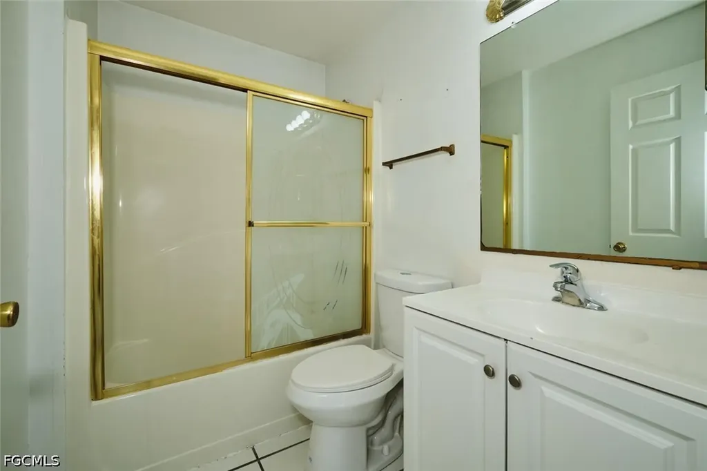 2813 SW 43rd Street Cape Coral FL 33914