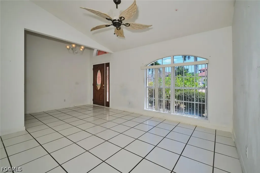 2813 SW 43rd Street Cape Coral FL 33914