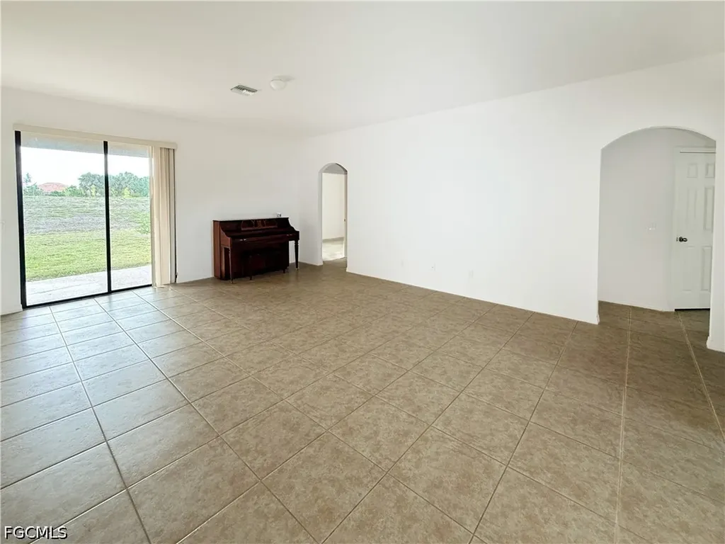 1121 SW 25th Street Cape Coral FL 33914