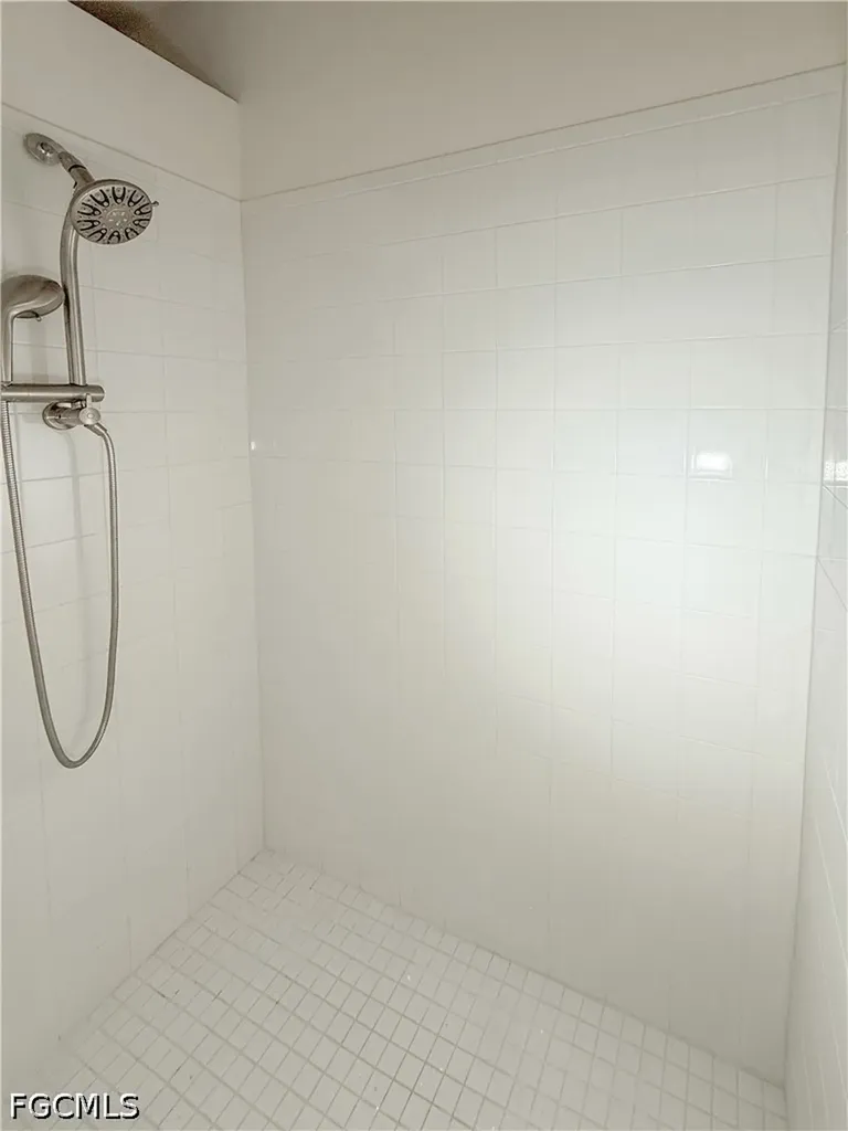 1121 SW 25th Street Cape Coral FL 33914