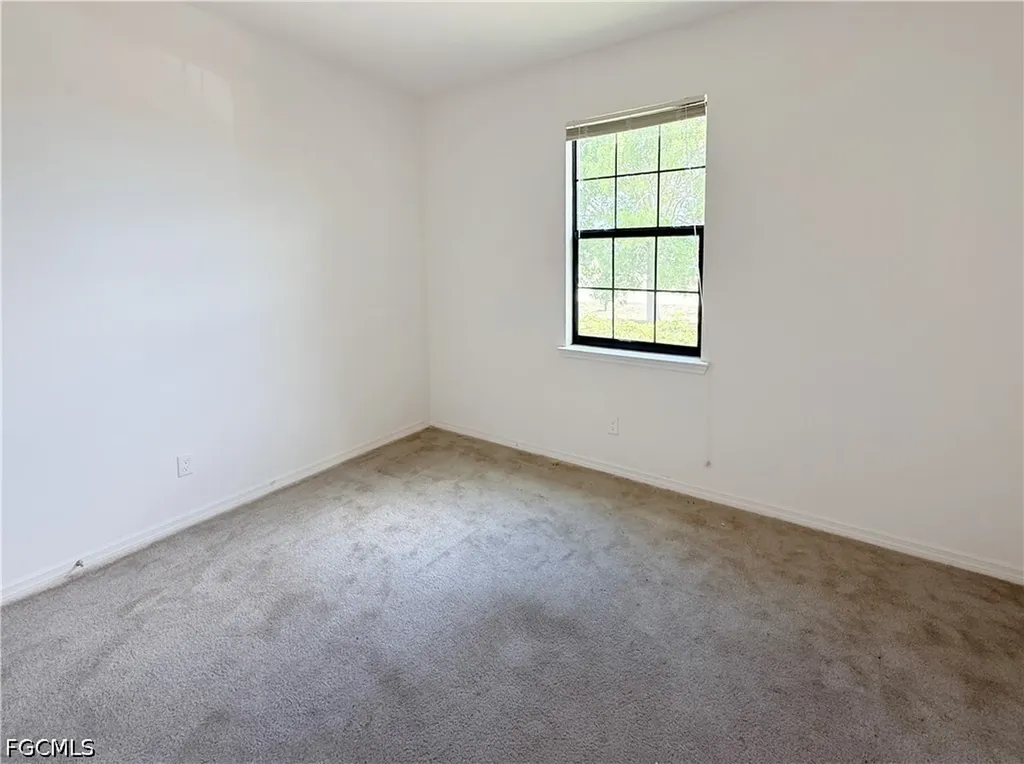 1121 SW 25th Street Cape Coral FL 33914