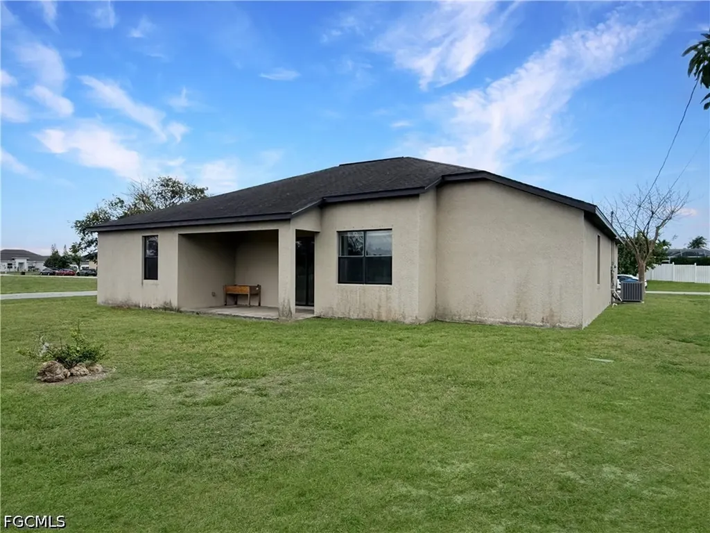1121 SW 25th Street Cape Coral FL 33914