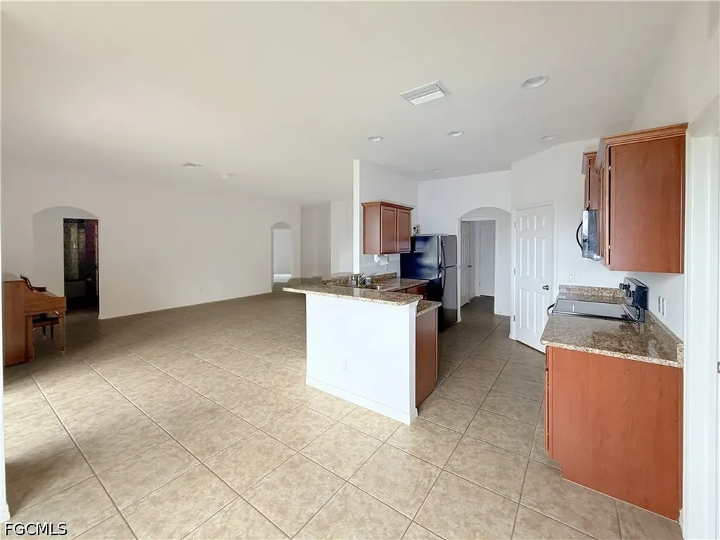 1121 SW 25th Street Cape Coral FL 33914