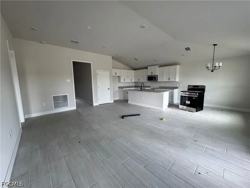 4007 NW 20th Street Cape Coral FL 33993