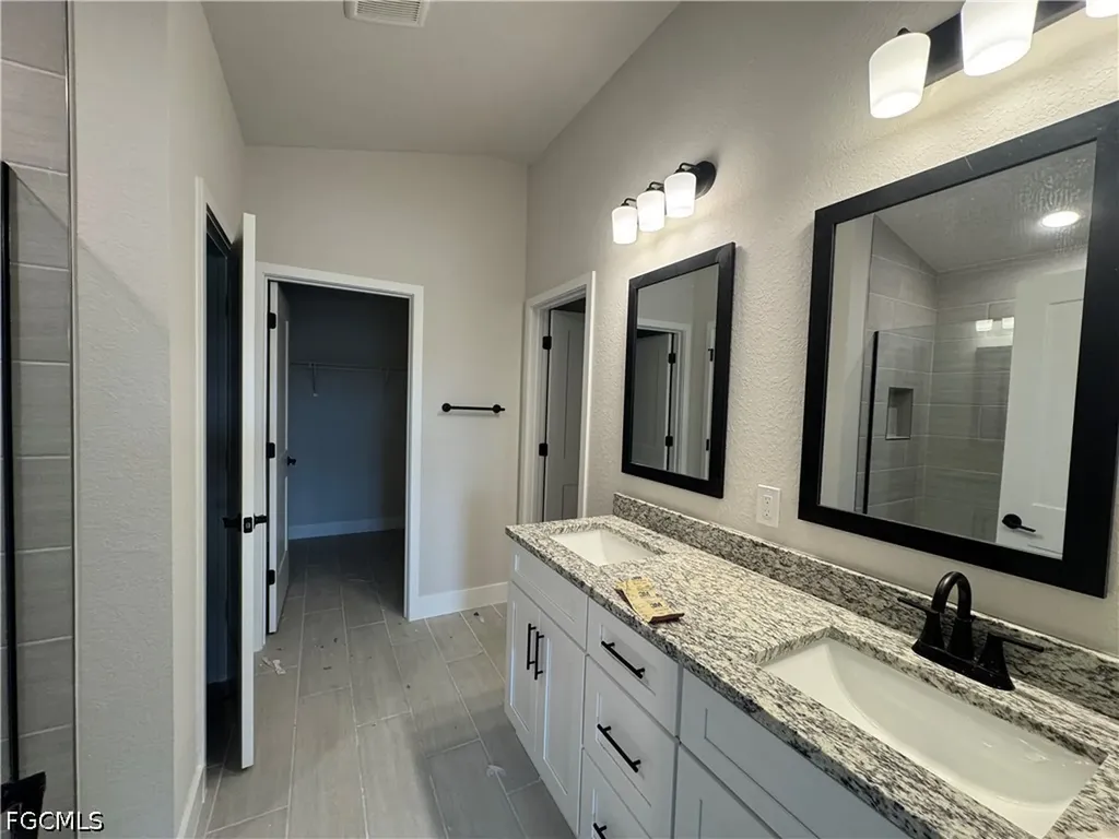4007 NW 20th Street Cape Coral FL 33993