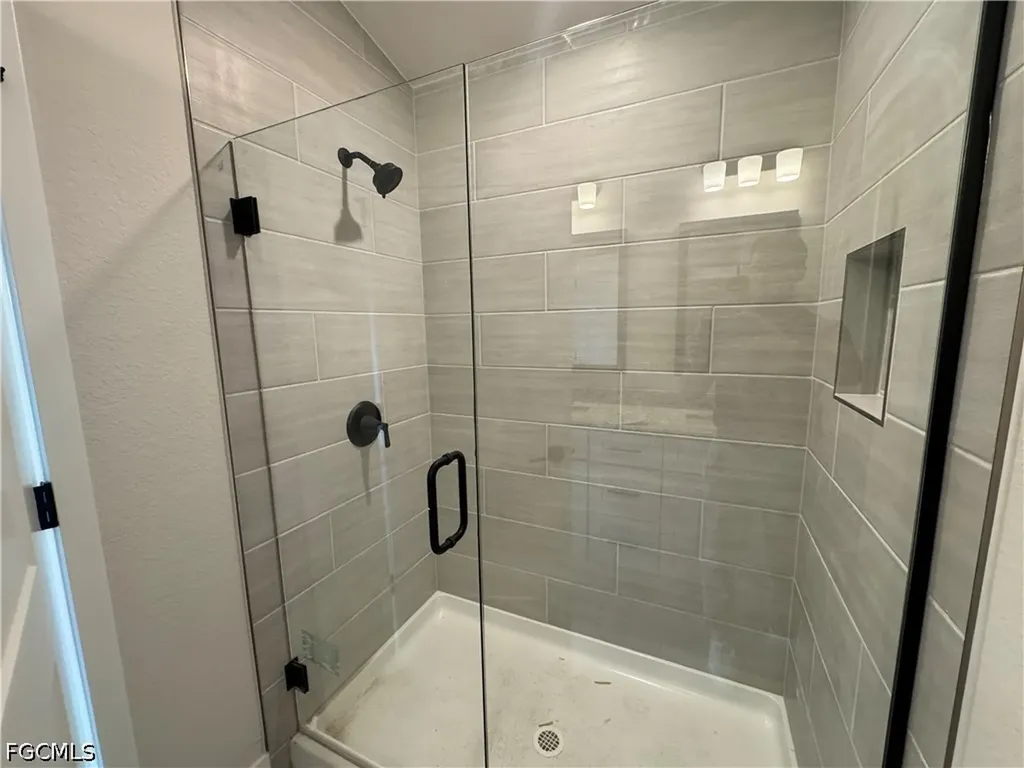 4007 NW 20th Street Cape Coral FL 33993
