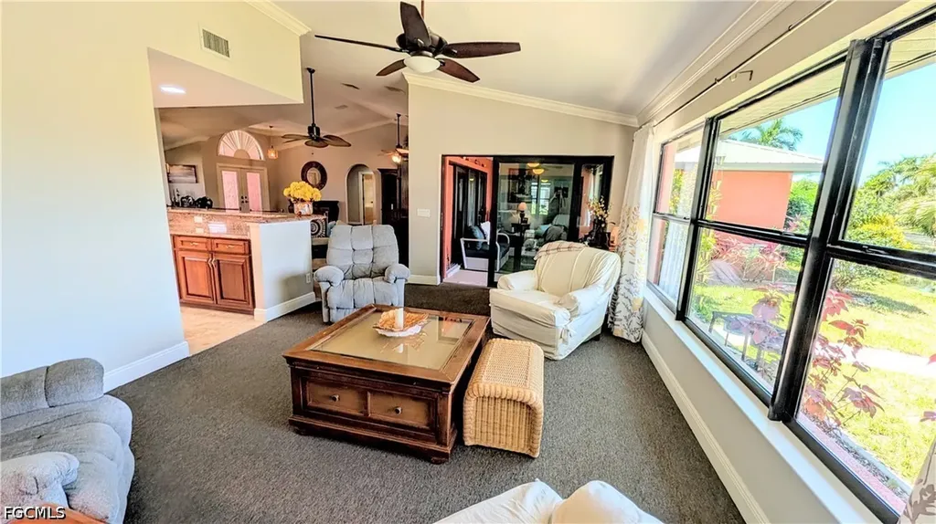 1422 SW 4th Avenue Cape Coral FL 33991