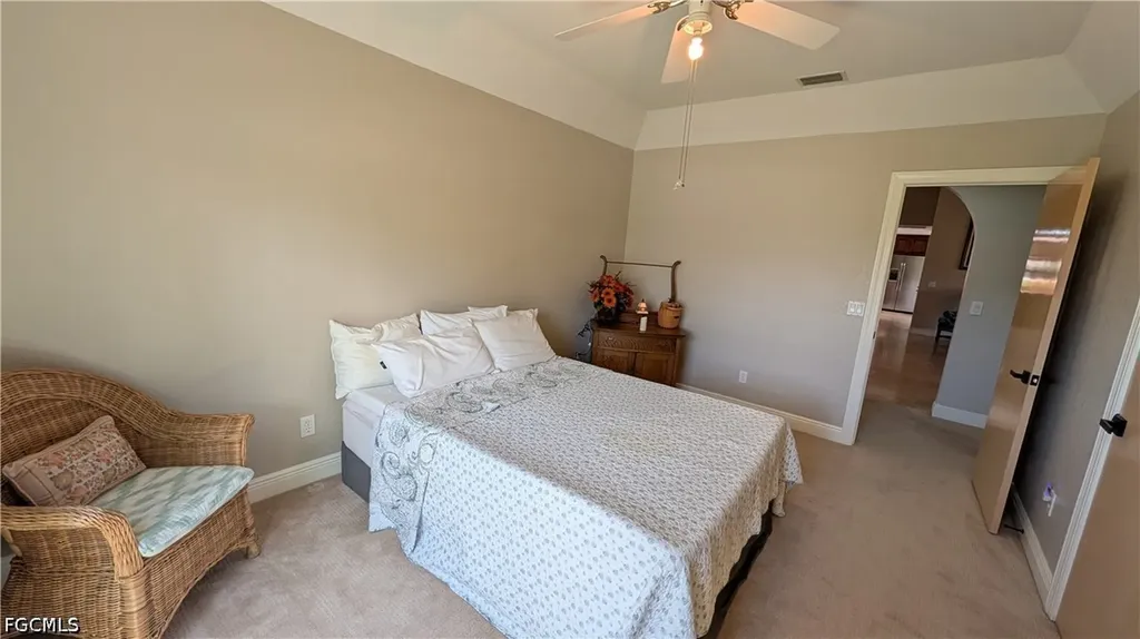 1422 SW 4th Avenue Cape Coral FL 33991