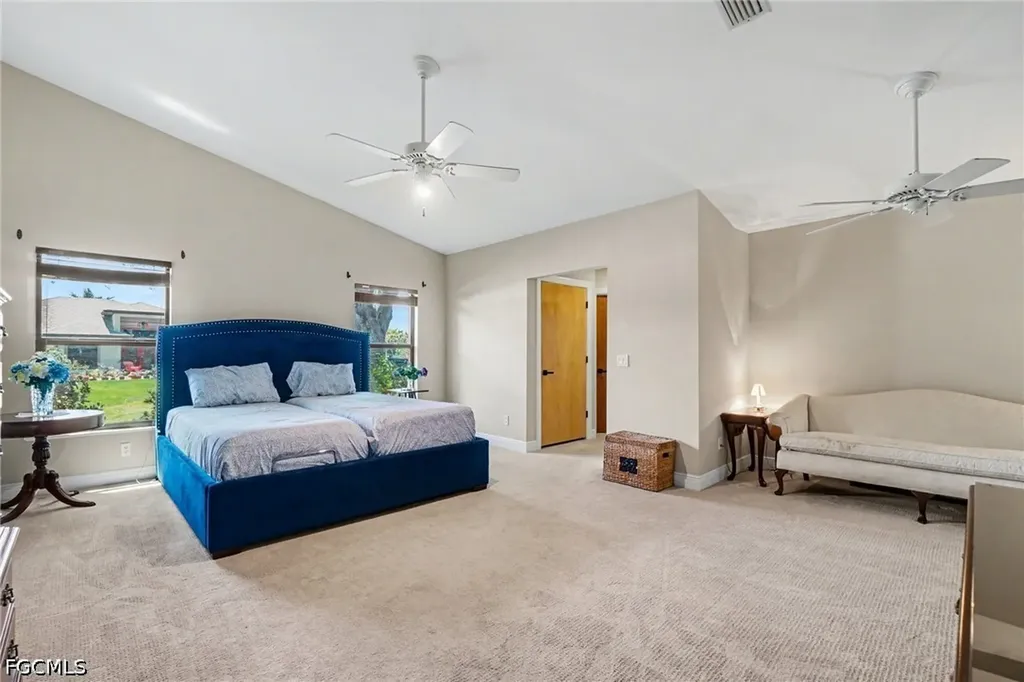 1422 SW 4th Avenue Cape Coral FL 33991