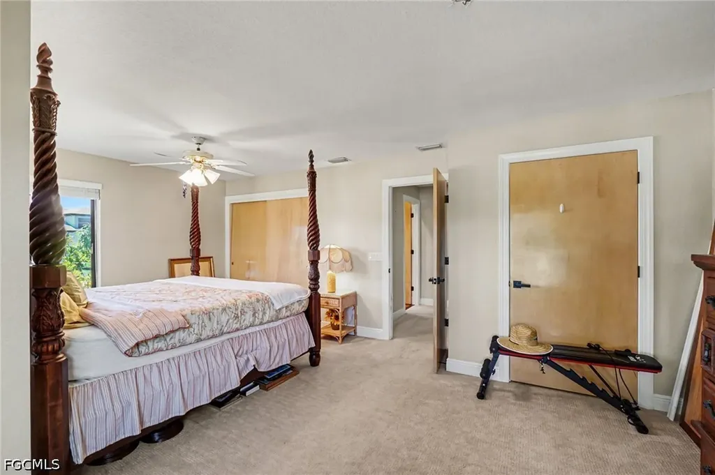 1422 SW 4th Avenue Cape Coral FL 33991