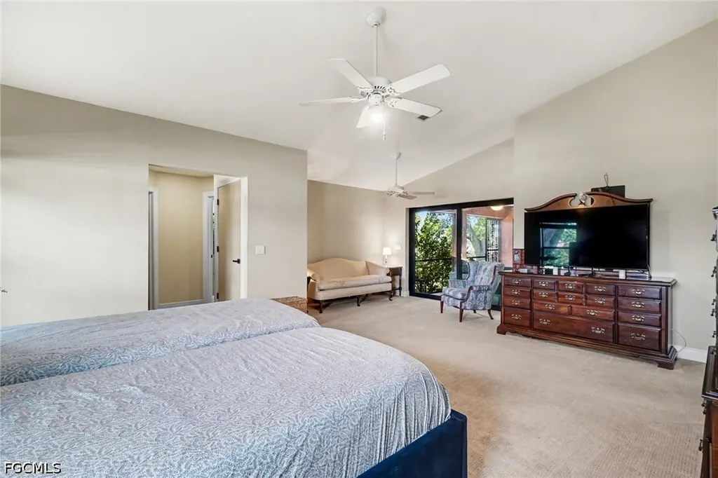 1422 SW 4th Avenue Cape Coral FL 33991