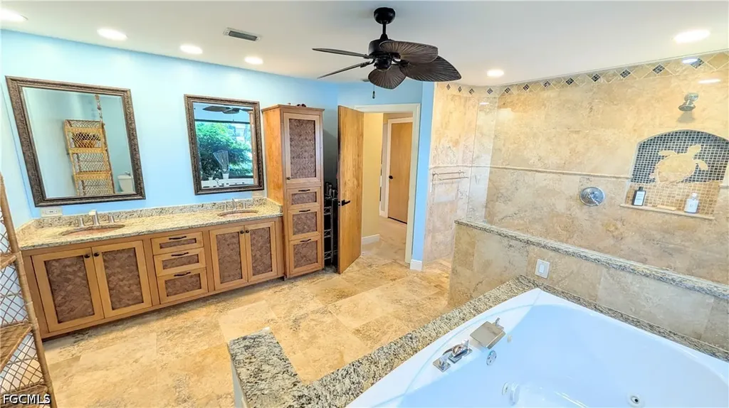 1422 SW 4th Avenue Cape Coral FL 33991