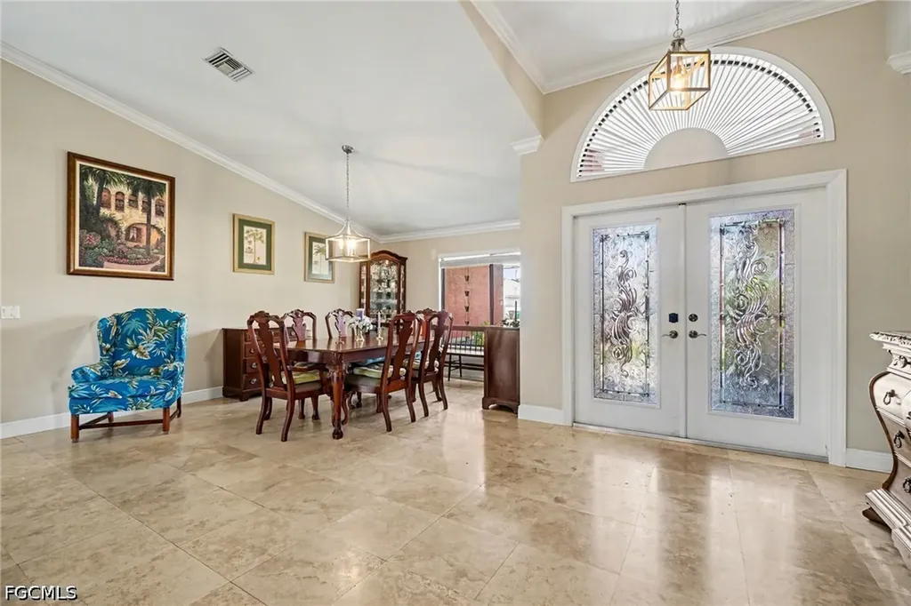 1422 SW 4th Avenue Cape Coral FL 33991