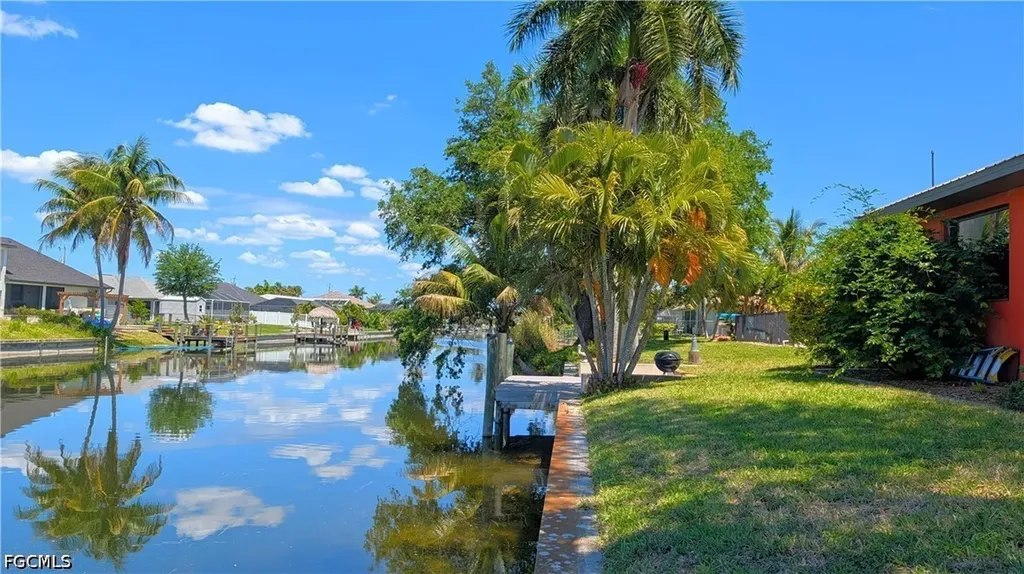 1422 SW 4th Avenue Cape Coral FL 33991