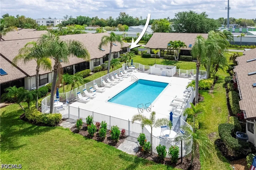 Fort Myers FL, 16550 Ginger Lane, Unit 3229