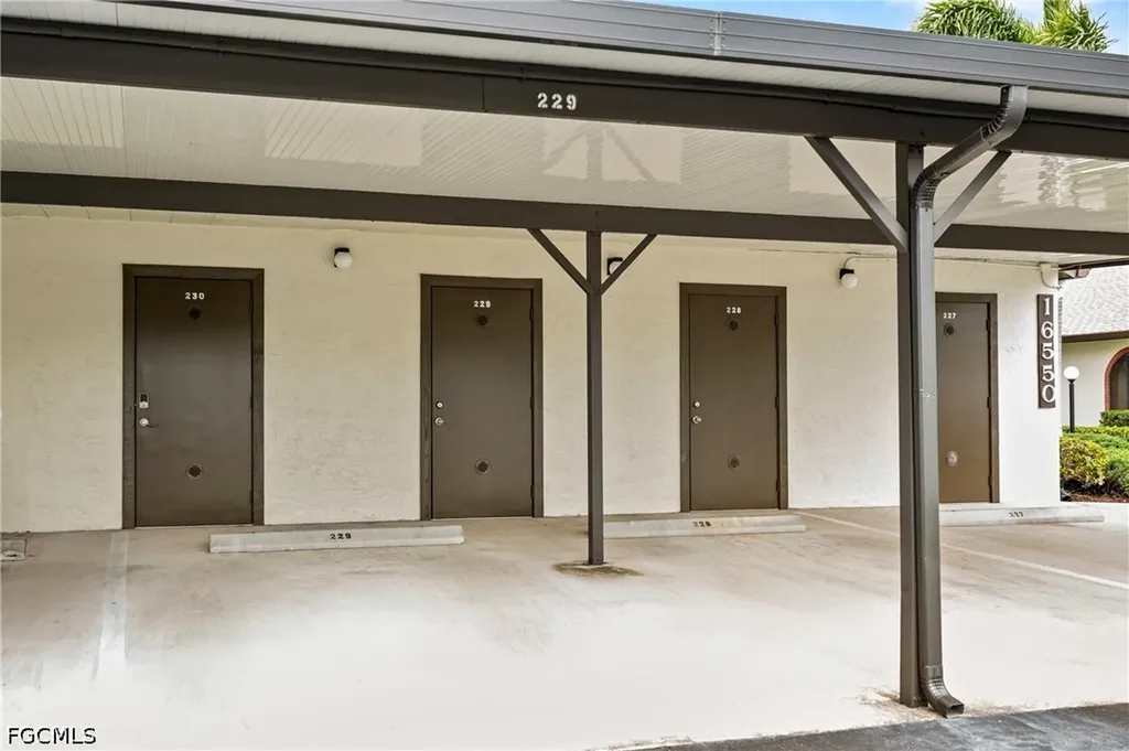 16550 Ginger Lane Fort Myers FL 33908