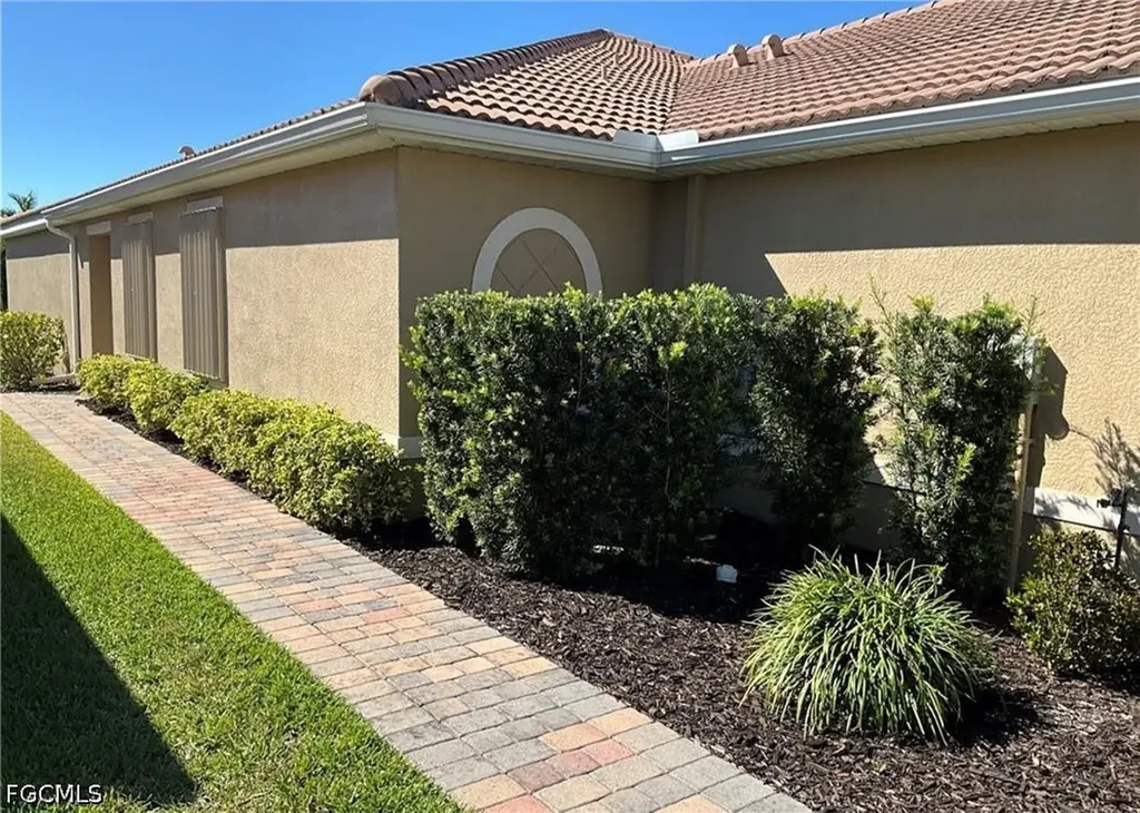 4369 Dutchess Park Road Fort Myers FL 33916