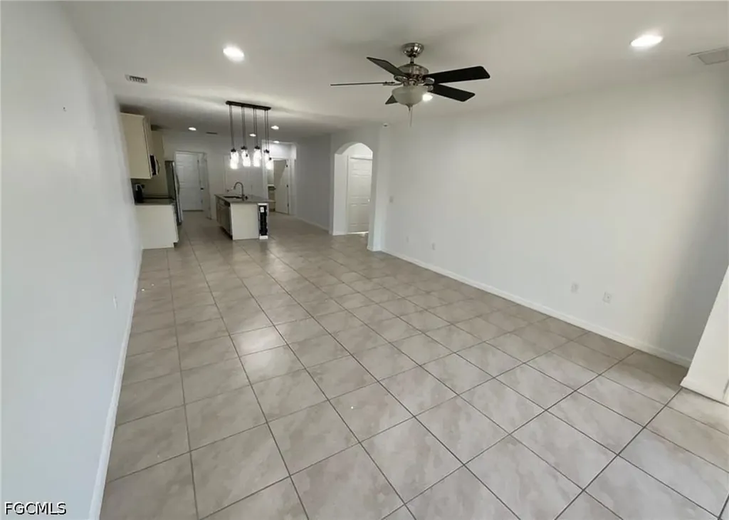 4369 Dutchess Park Road Fort Myers FL 33916