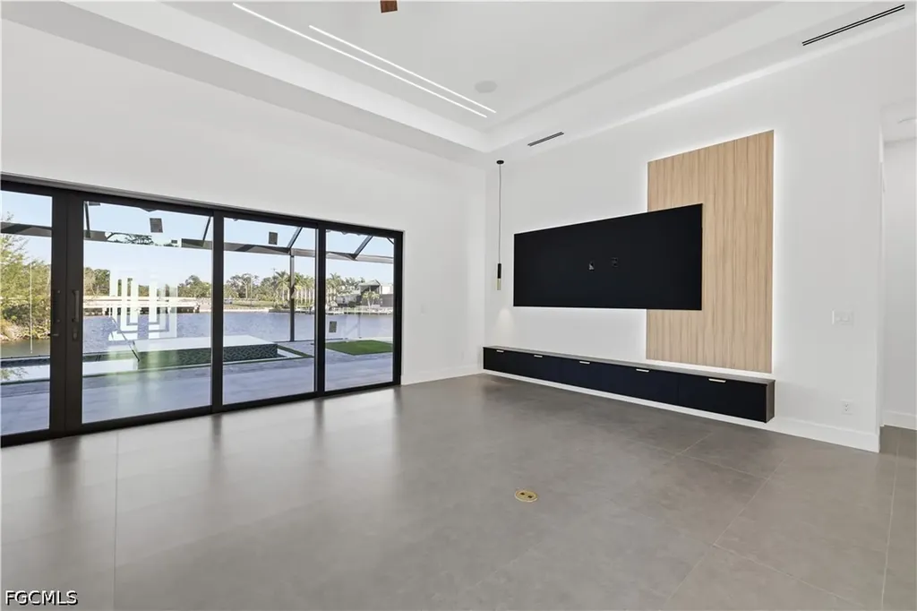 2301 NW 32nd Place Cape Coral FL 33993