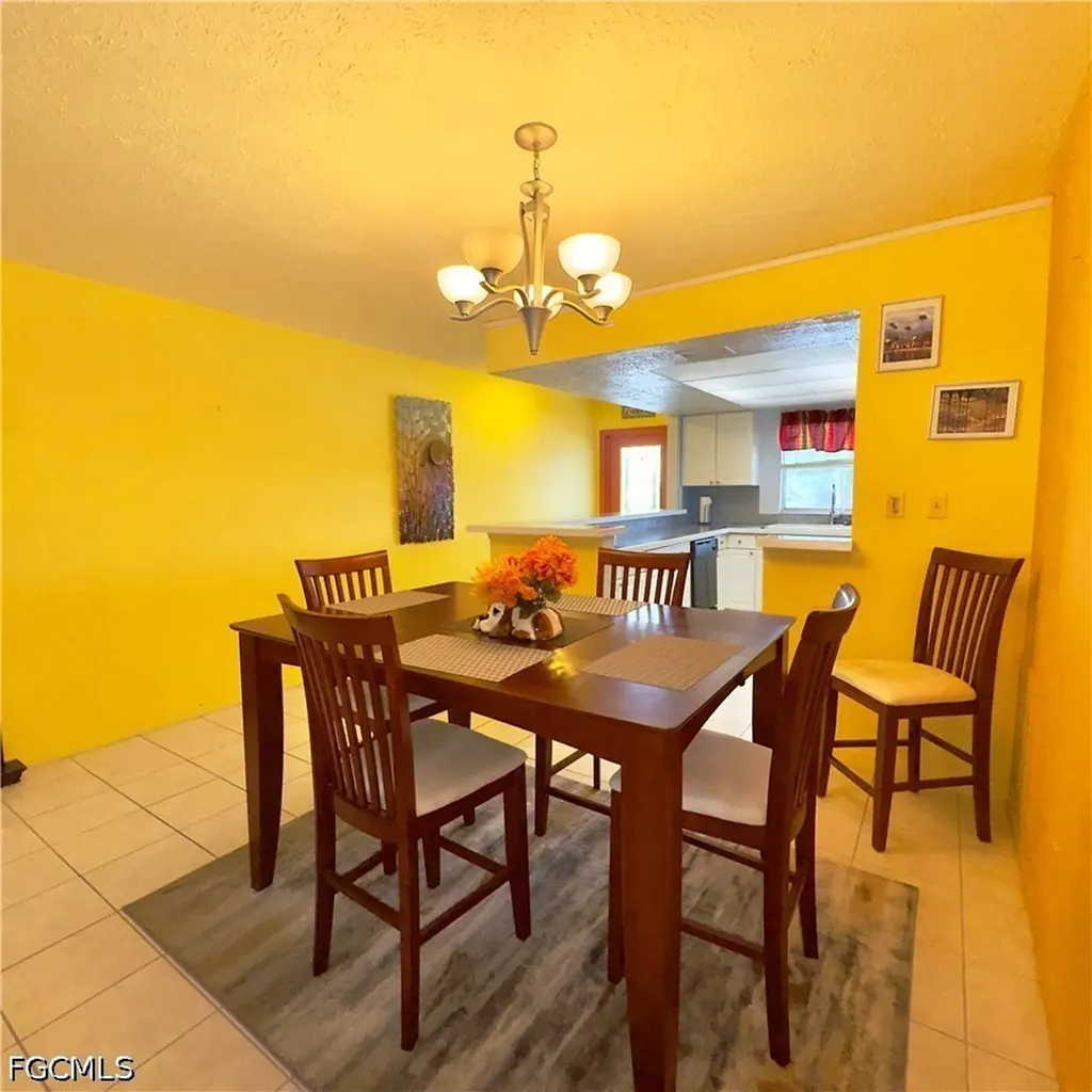 1414 SE 46th Street Cape Coral FL 33904
