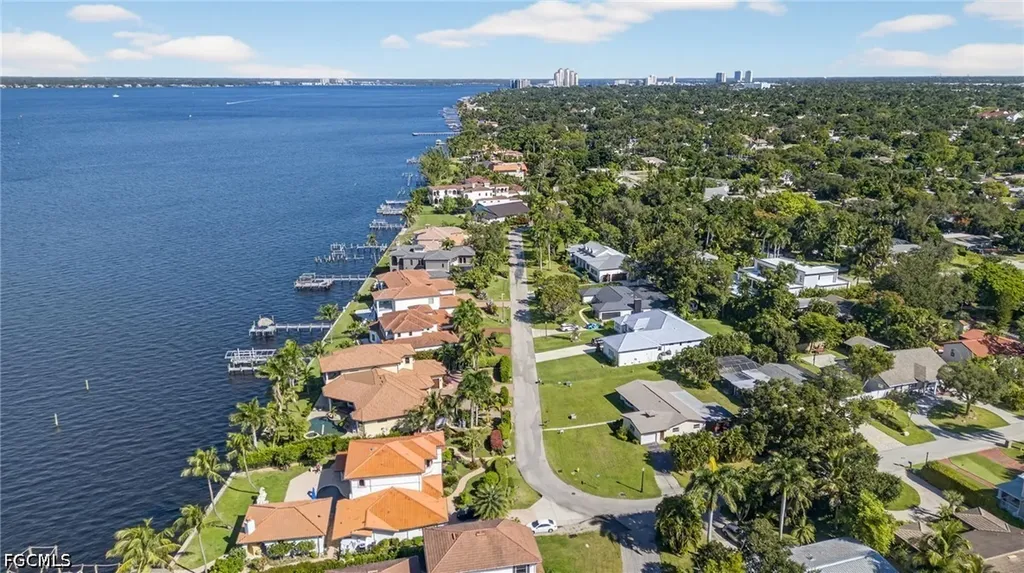 3965 W Riverside Drive Fort Myers FL 33901