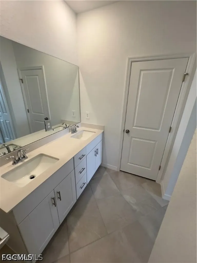 2951 Citrus Street Naples FL 34120