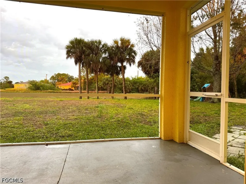117 Shadow Lakes Drive Lehigh Acres FL 33974