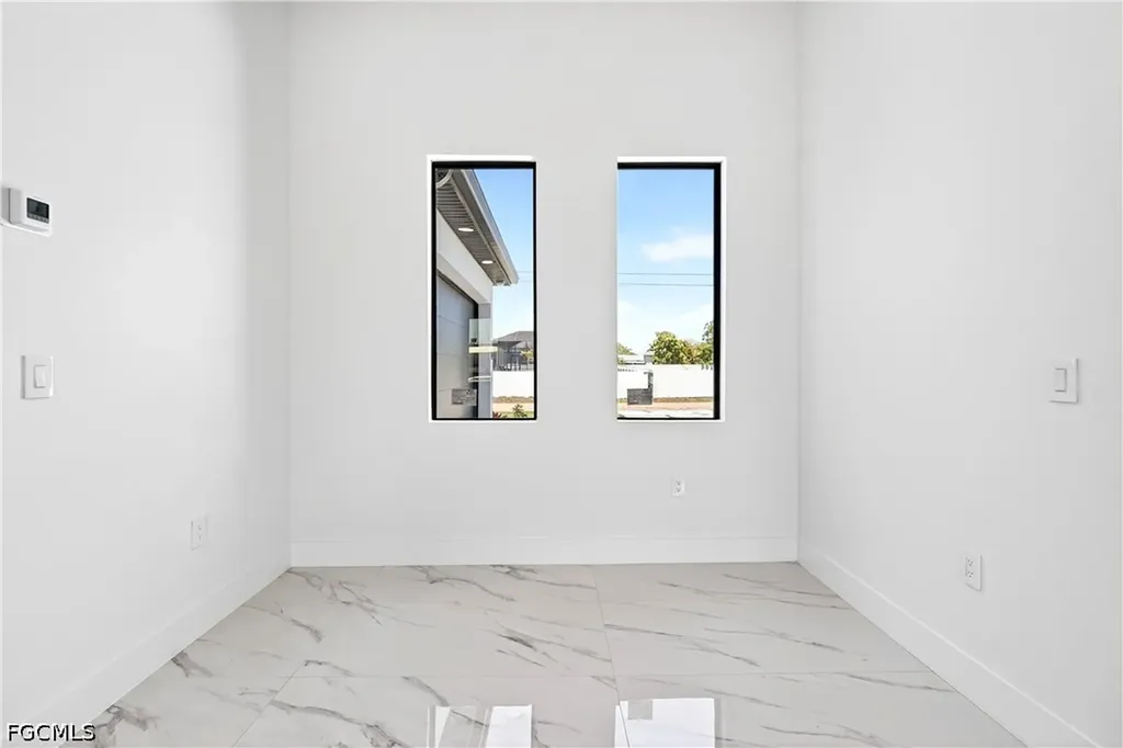 331 NE 15th Street Cape Coral FL 33909