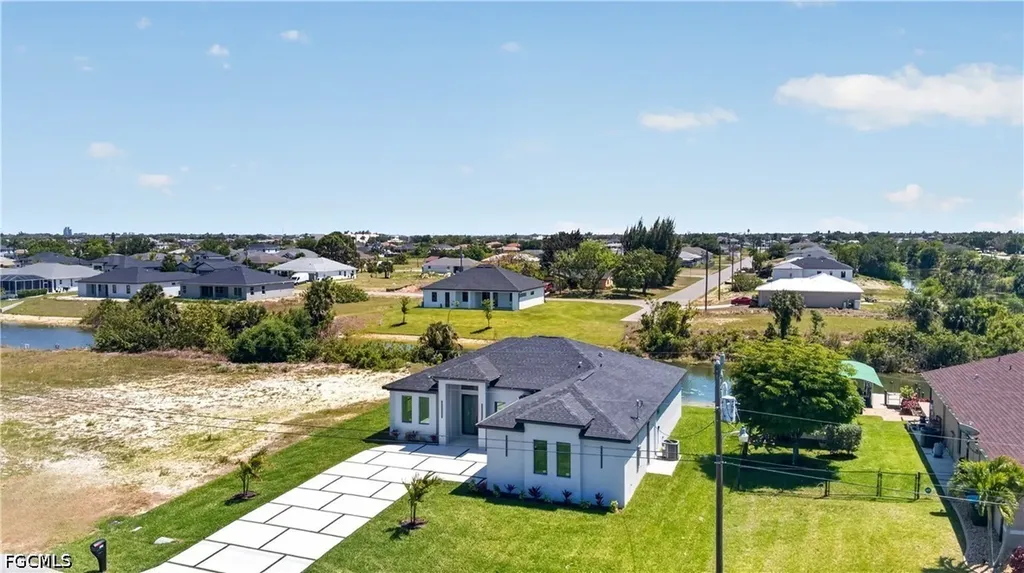 331 NE 15th Street Cape Coral FL 33909