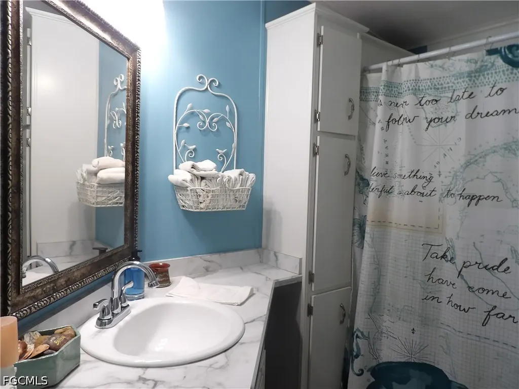 216 Shrub Lane N North Fort Myers FL 33917