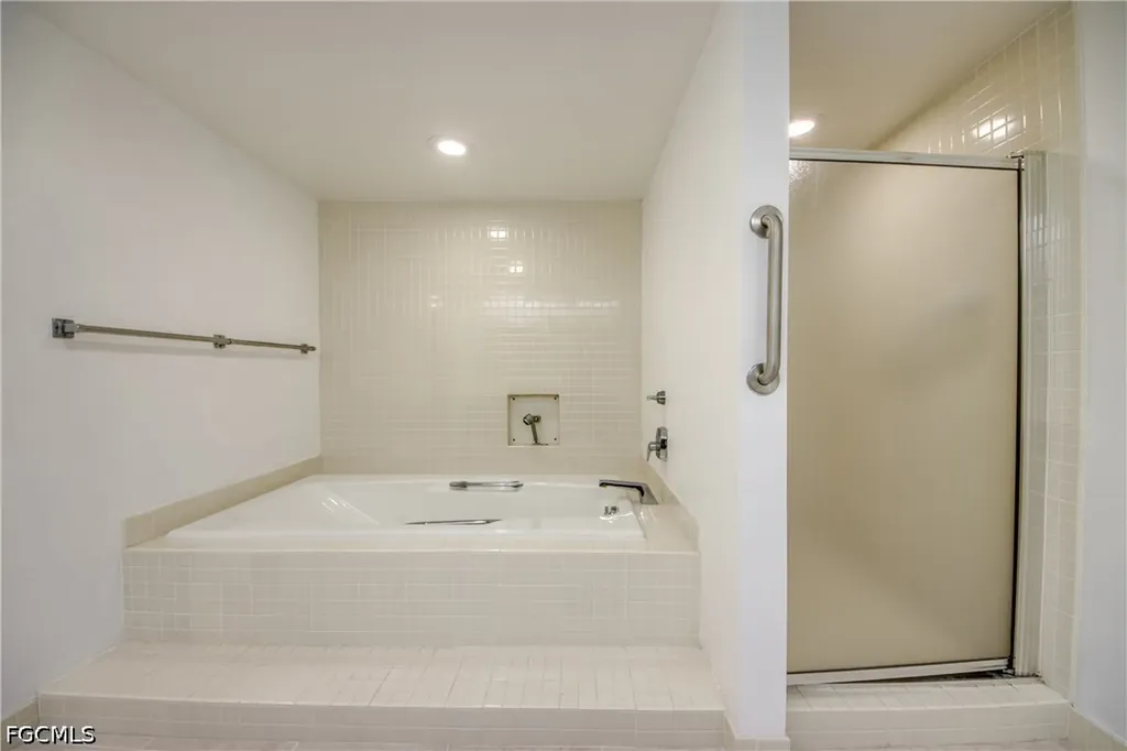 5260 S Landings Drive Fort Myers FL 33919